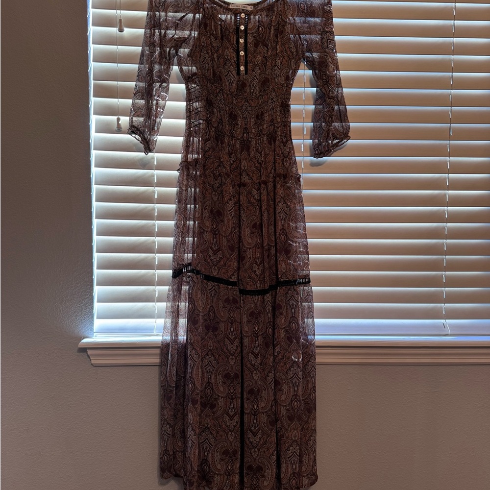 Chic Paisley Long Sleeve Dress